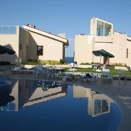 Sun Village Byala ヴィラ ビャラ